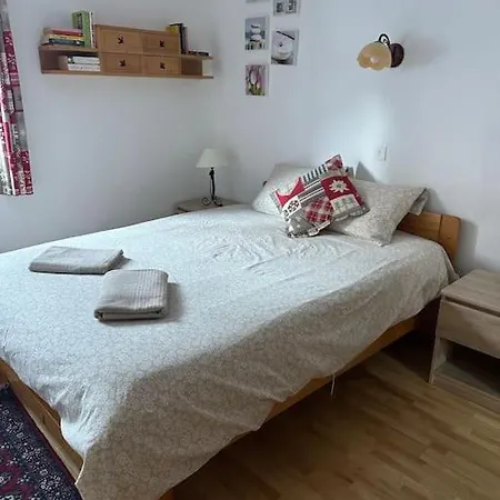 Cosy Ground Floor Flat Free Parking Apartment *